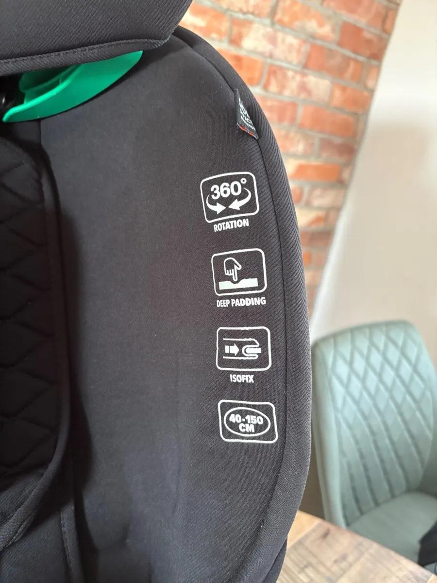 Car seat - Image 1