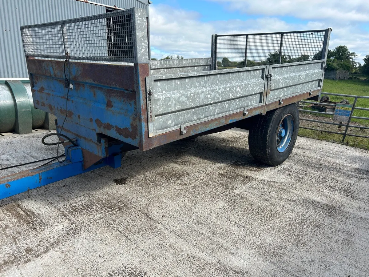 Tipping trailer - Image 1