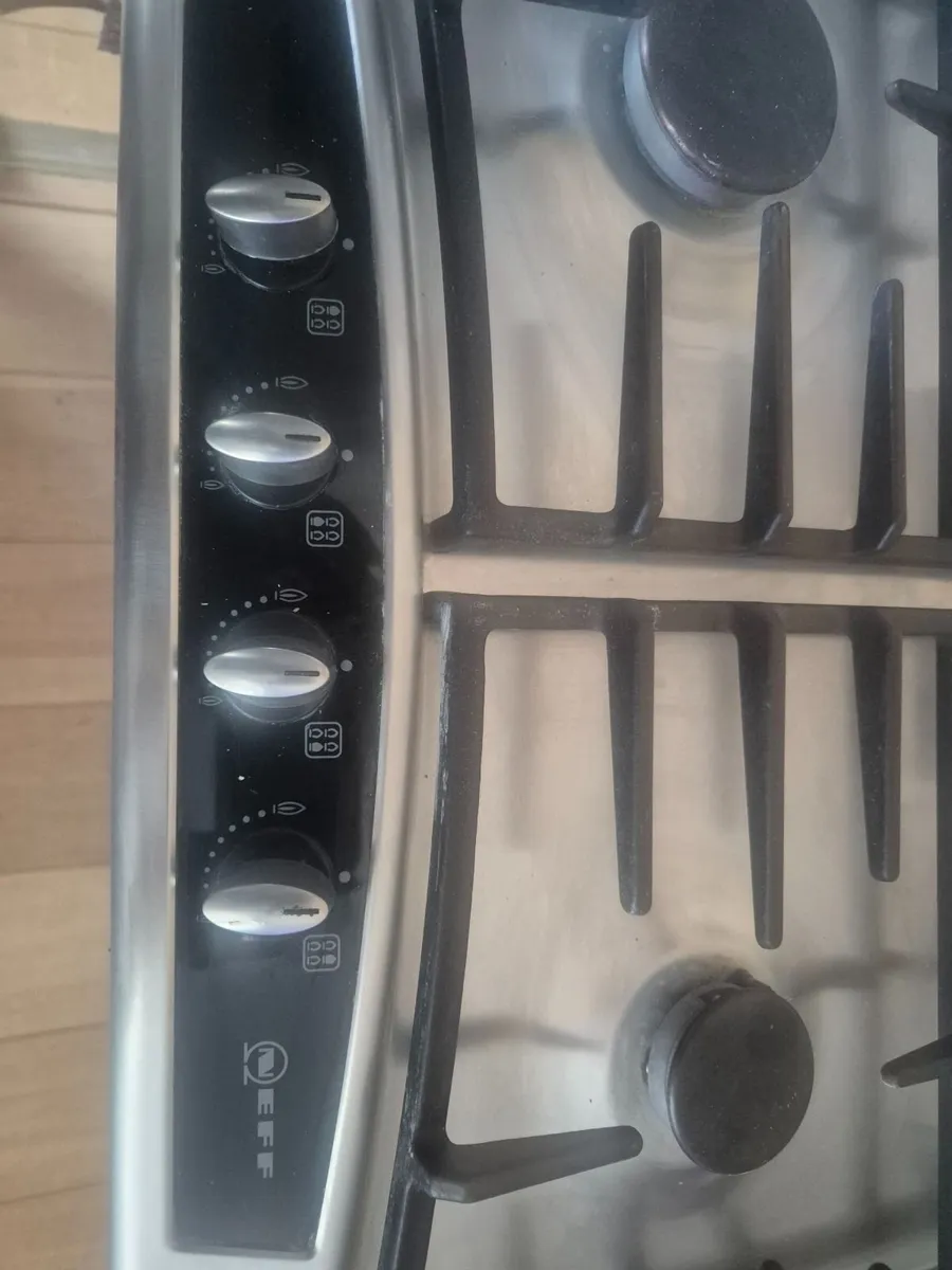 NEFF Gas 4 Ring Hob - Image 1