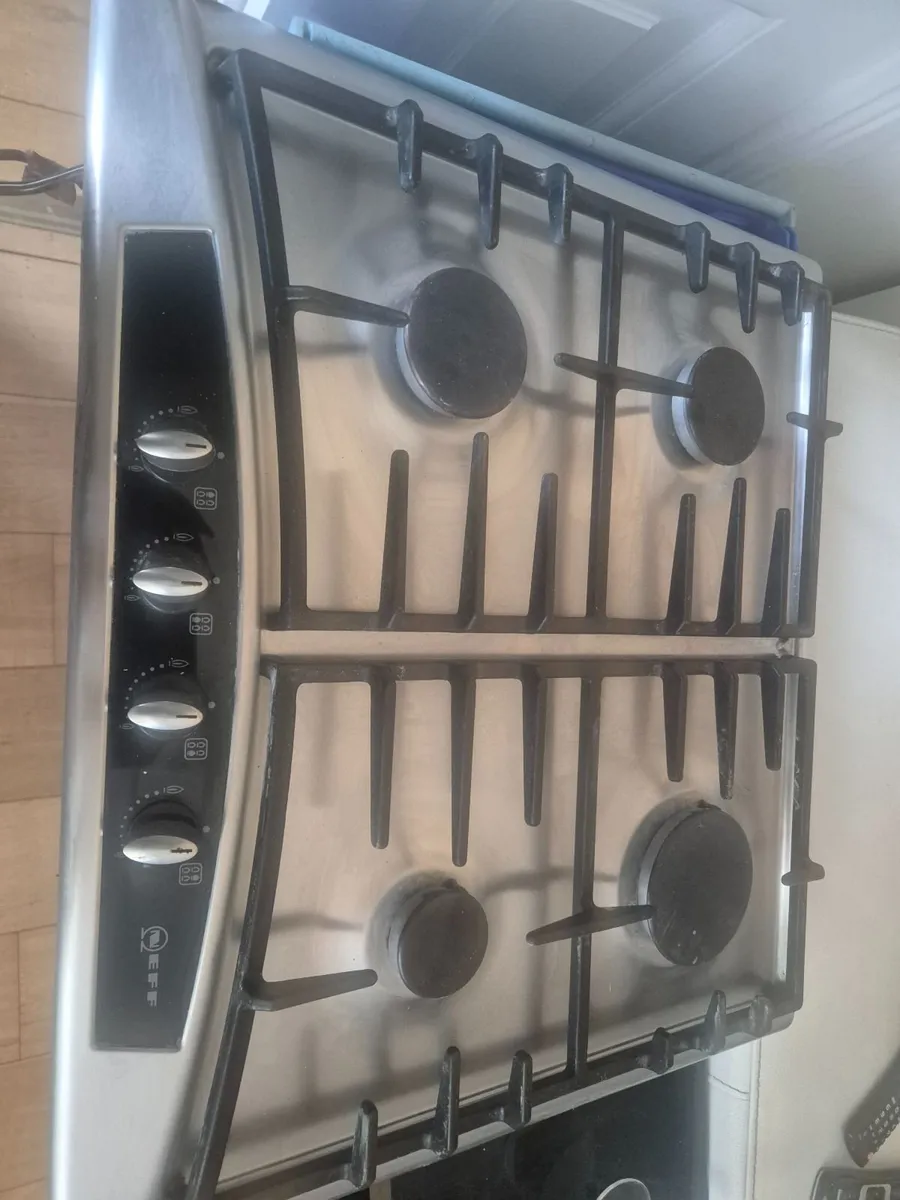 NEFF Gas 4 Ring Hob - Image 2