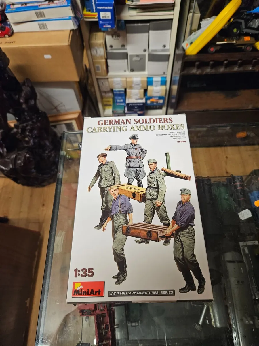 Airfix Miniart German Soldiers