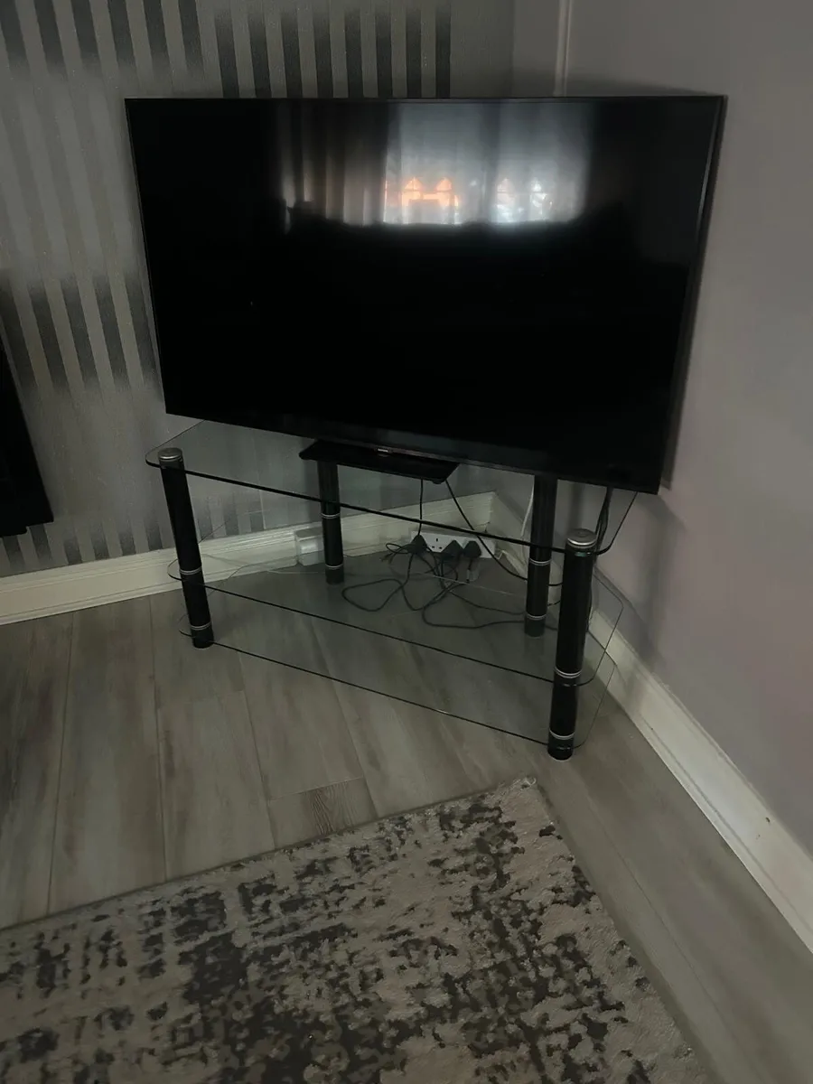 Tv stand - Image 2