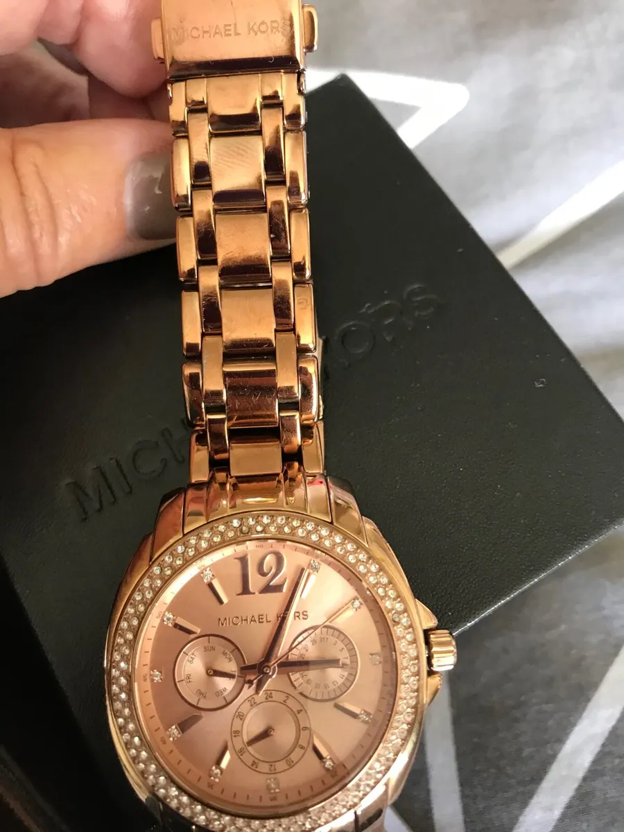 Rose gold watch - Image 3
