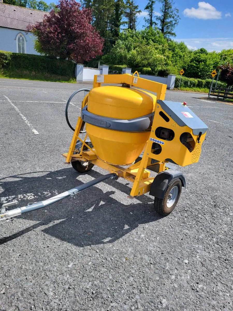 Cement mixer + acrows - Image 4