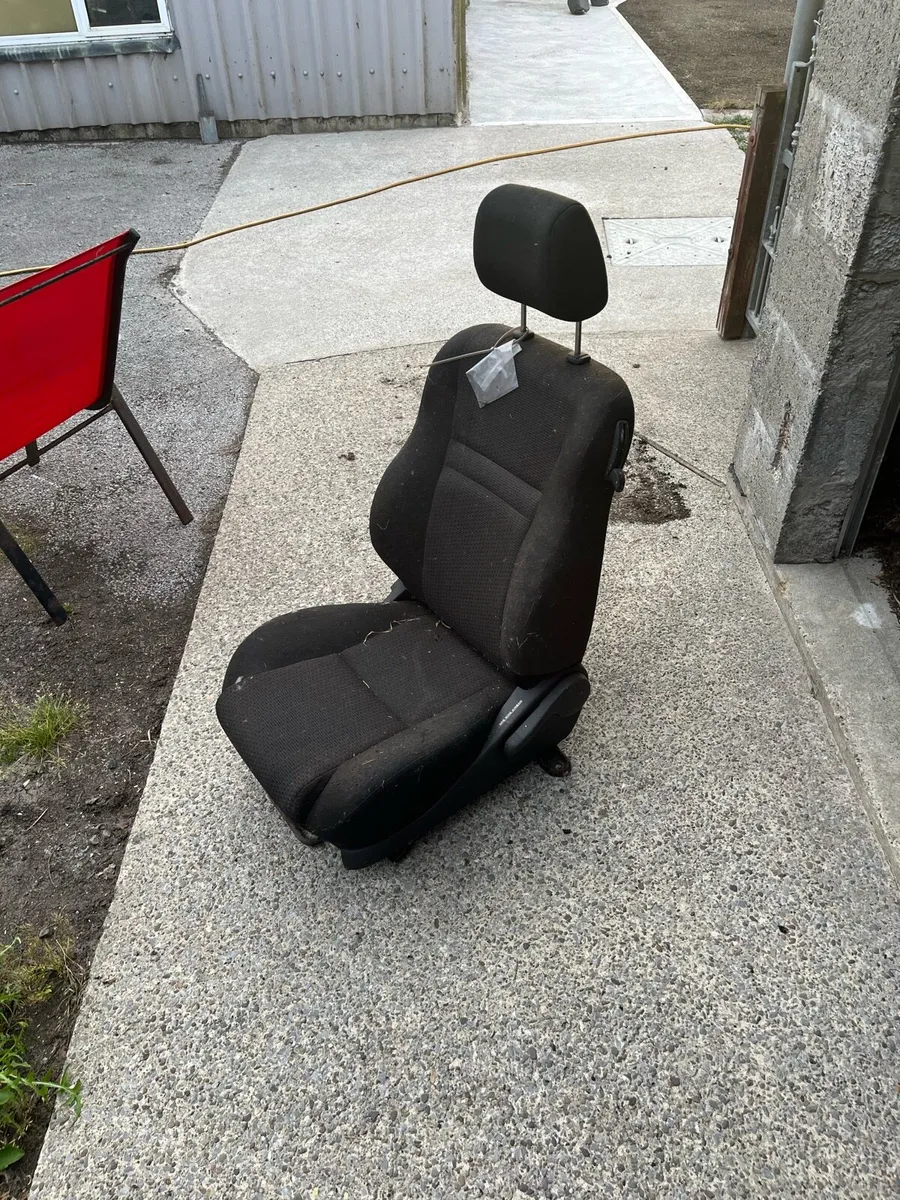 Corolla Seat - Image 2