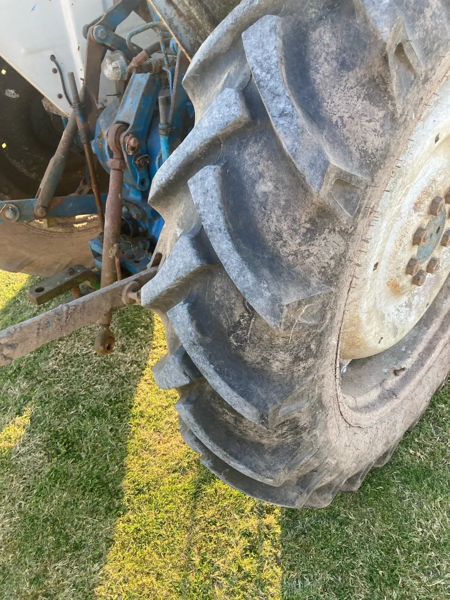 FORD 4000 - Image 3