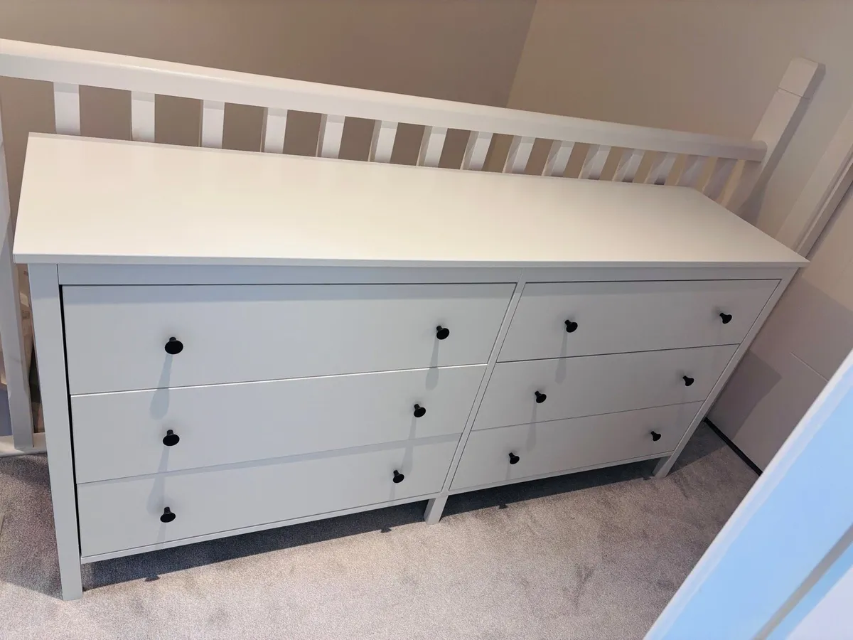 Chest of Drawers - Image 4