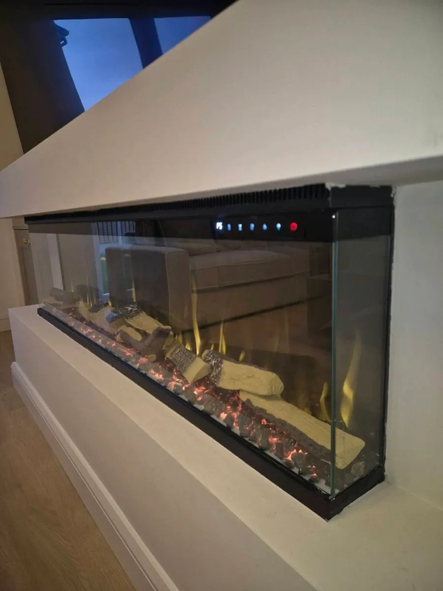 3 sides Electric Fireplace. - Image 1