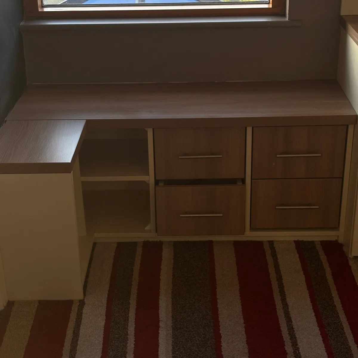Fitted teenager bedroom furniture - Image 3