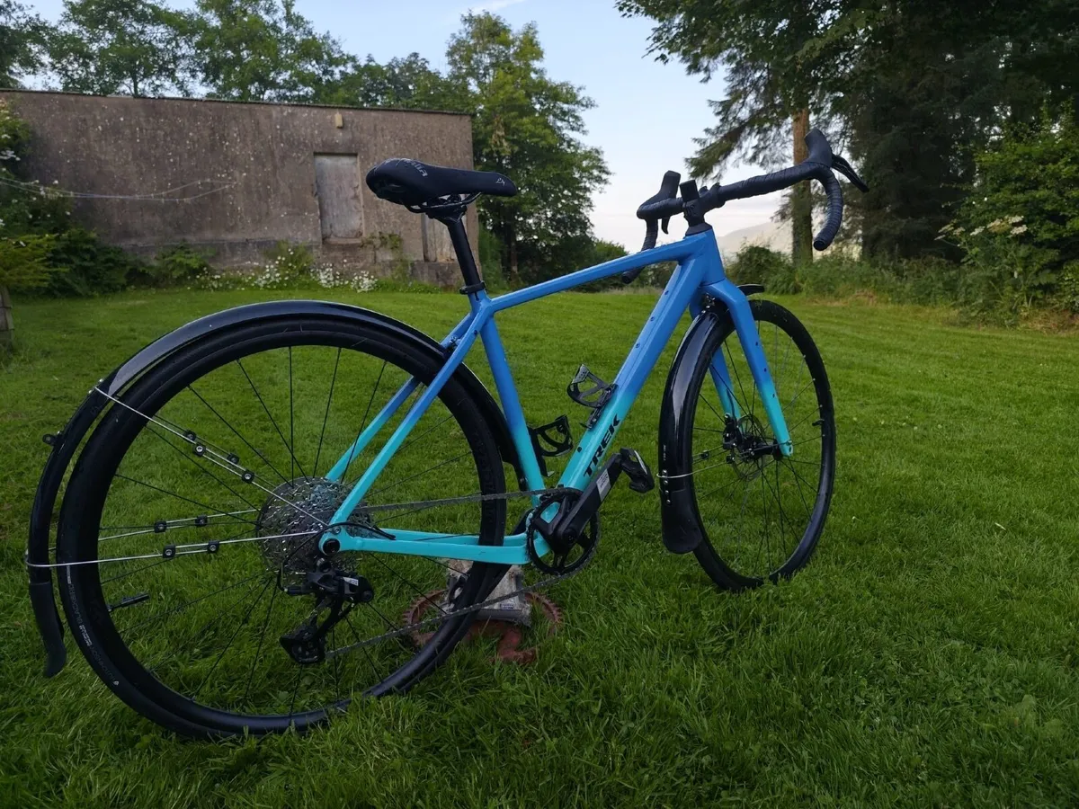 Trek Checkpoint ALR5 2026 - Image 1