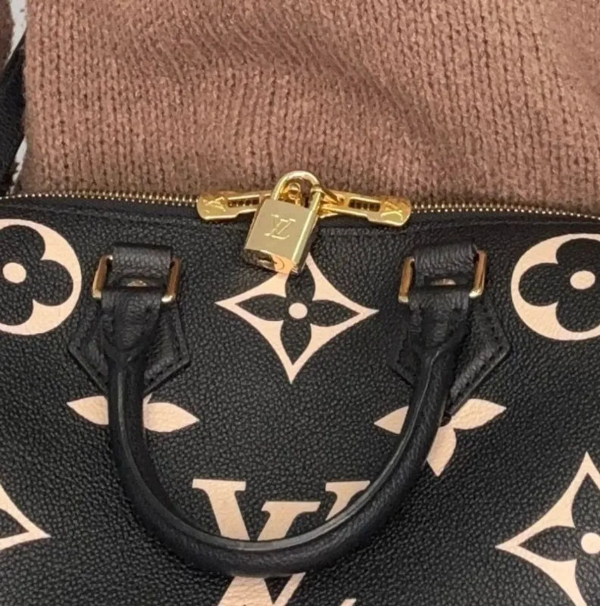Louis Vuitton Speedy 25 Bandouliere Bicolour Monogram Empreinte (NFID) GH - Image 4