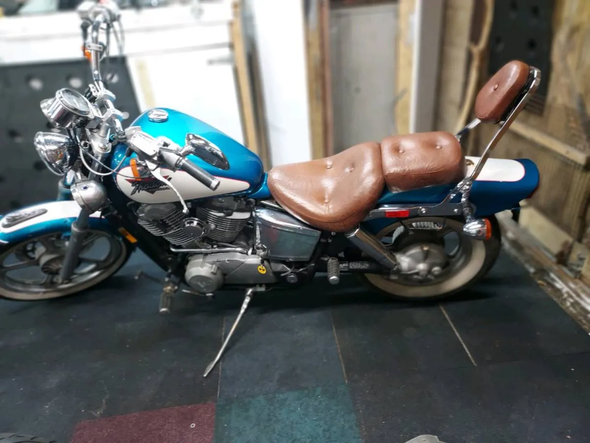 1993 honda shadow vt 1100 - Image 1