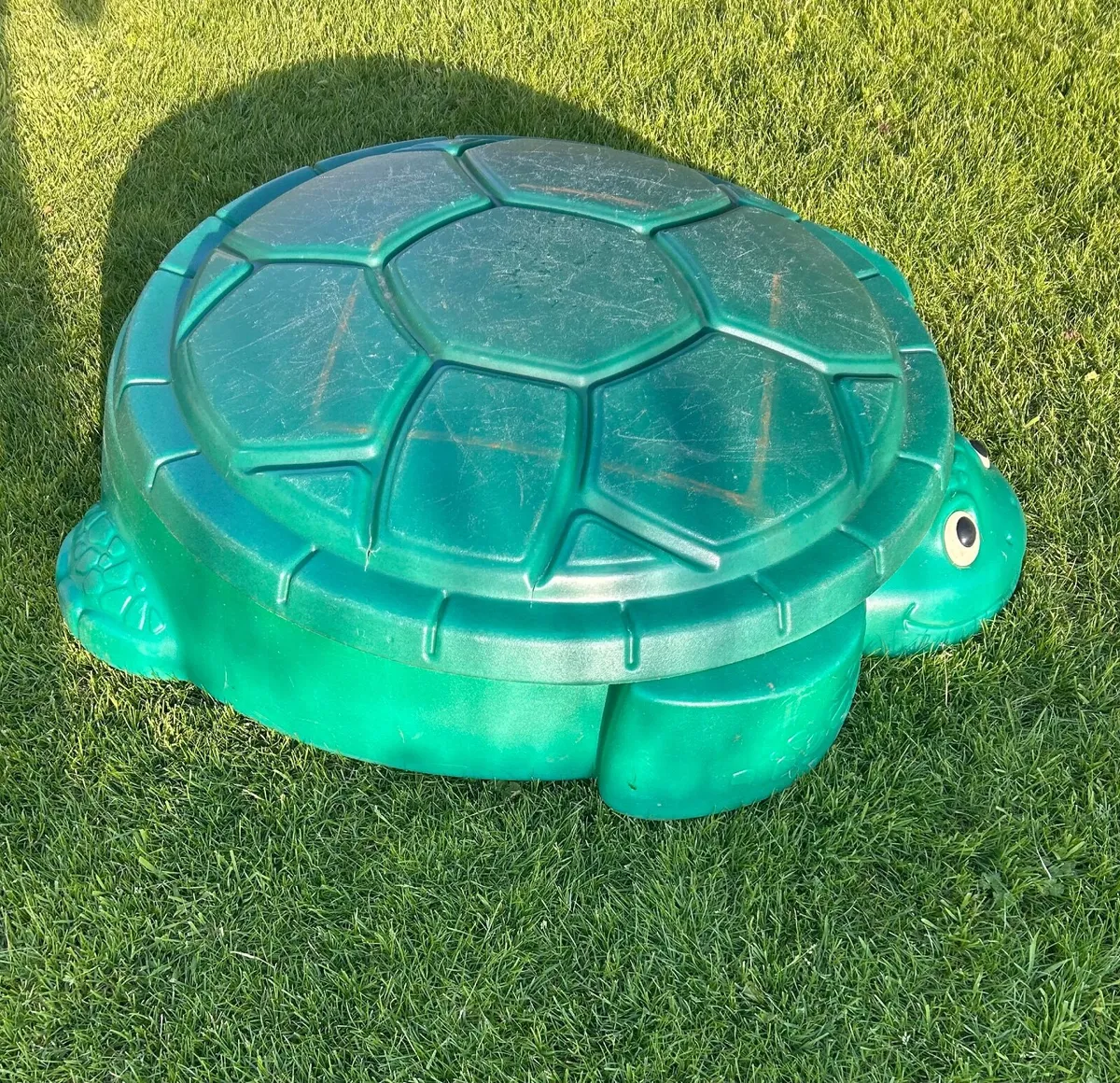 Tikes sandpit - Image 1