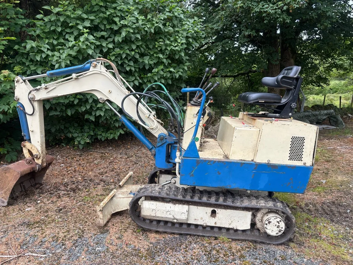 Mini digger - Image 4