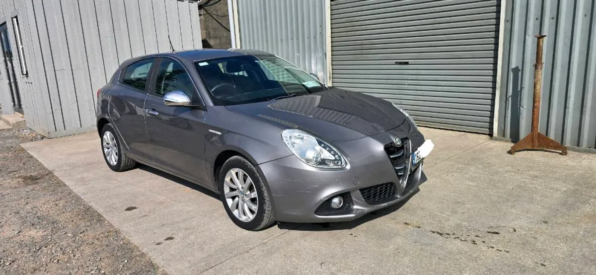 162 ALFA ROMEO GIULIETTA - Image 1