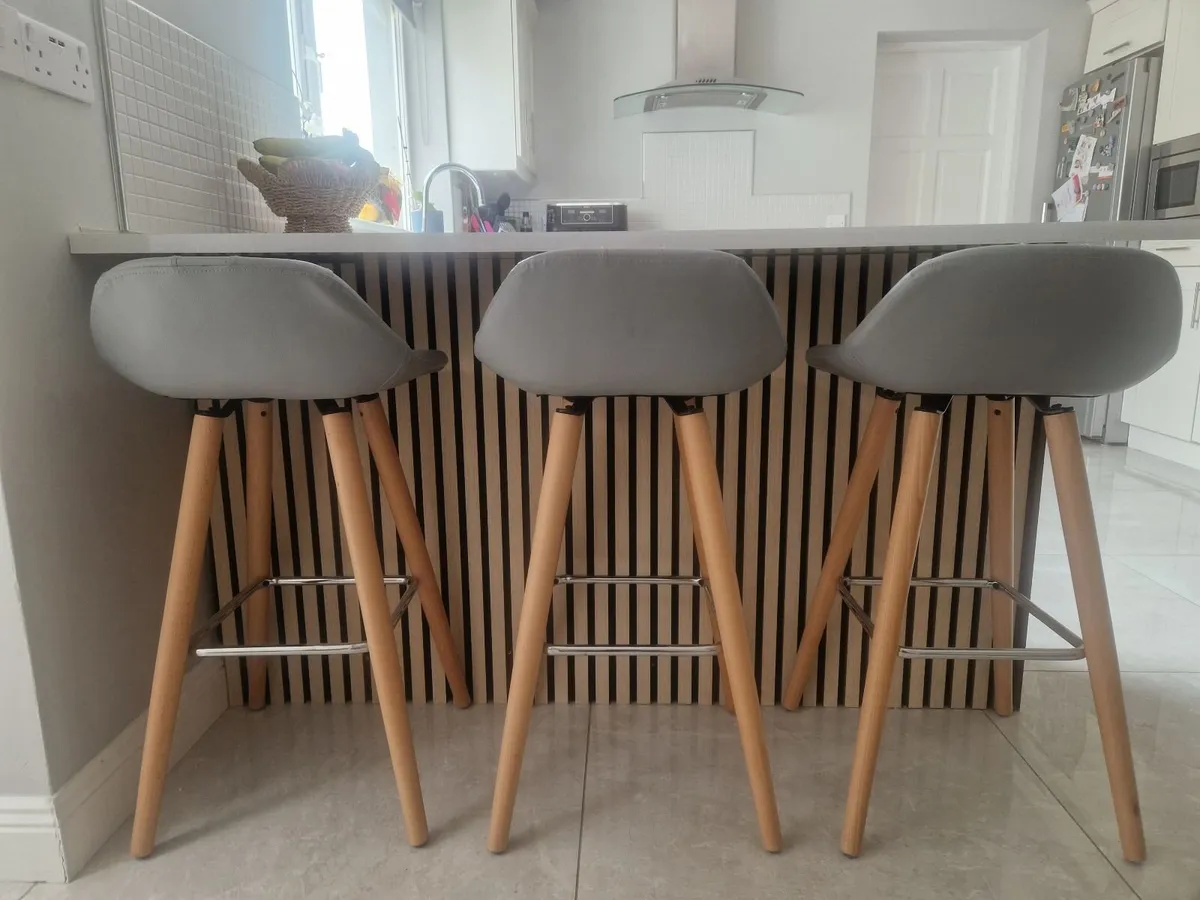 4 x Breakfast Bar stools - Image 2