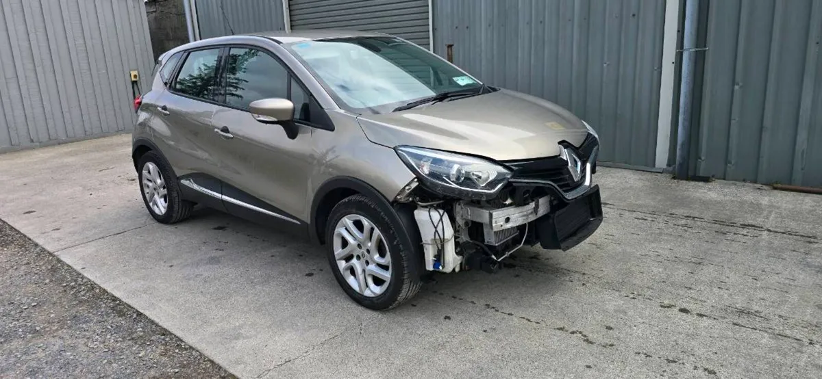 141 RENAULT CAPTUR DIESEL - Image 1