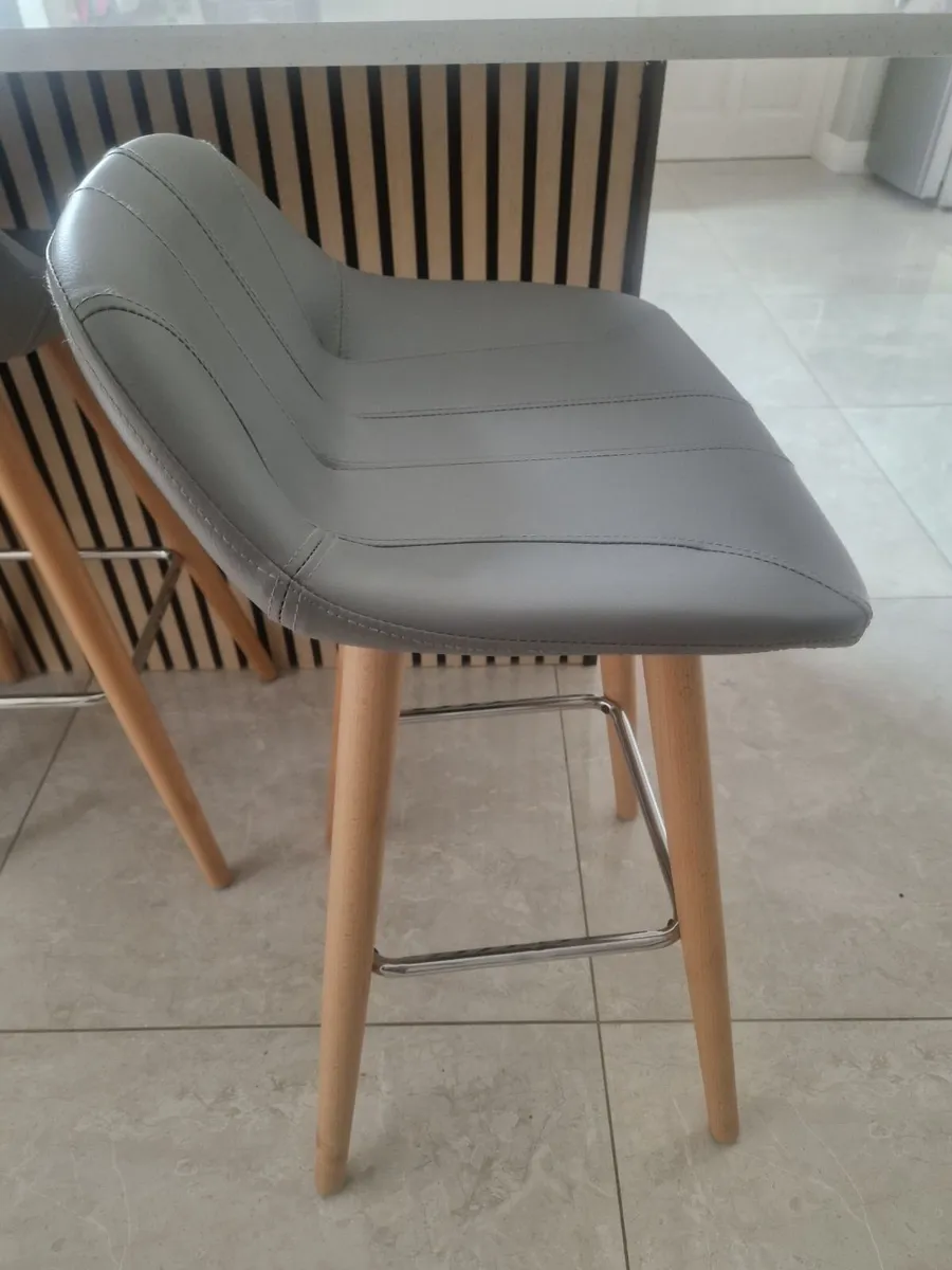4 x Breakfast Bar stools - Image 4