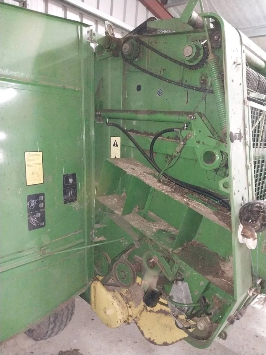 John Deere 545 Baler - Image 3