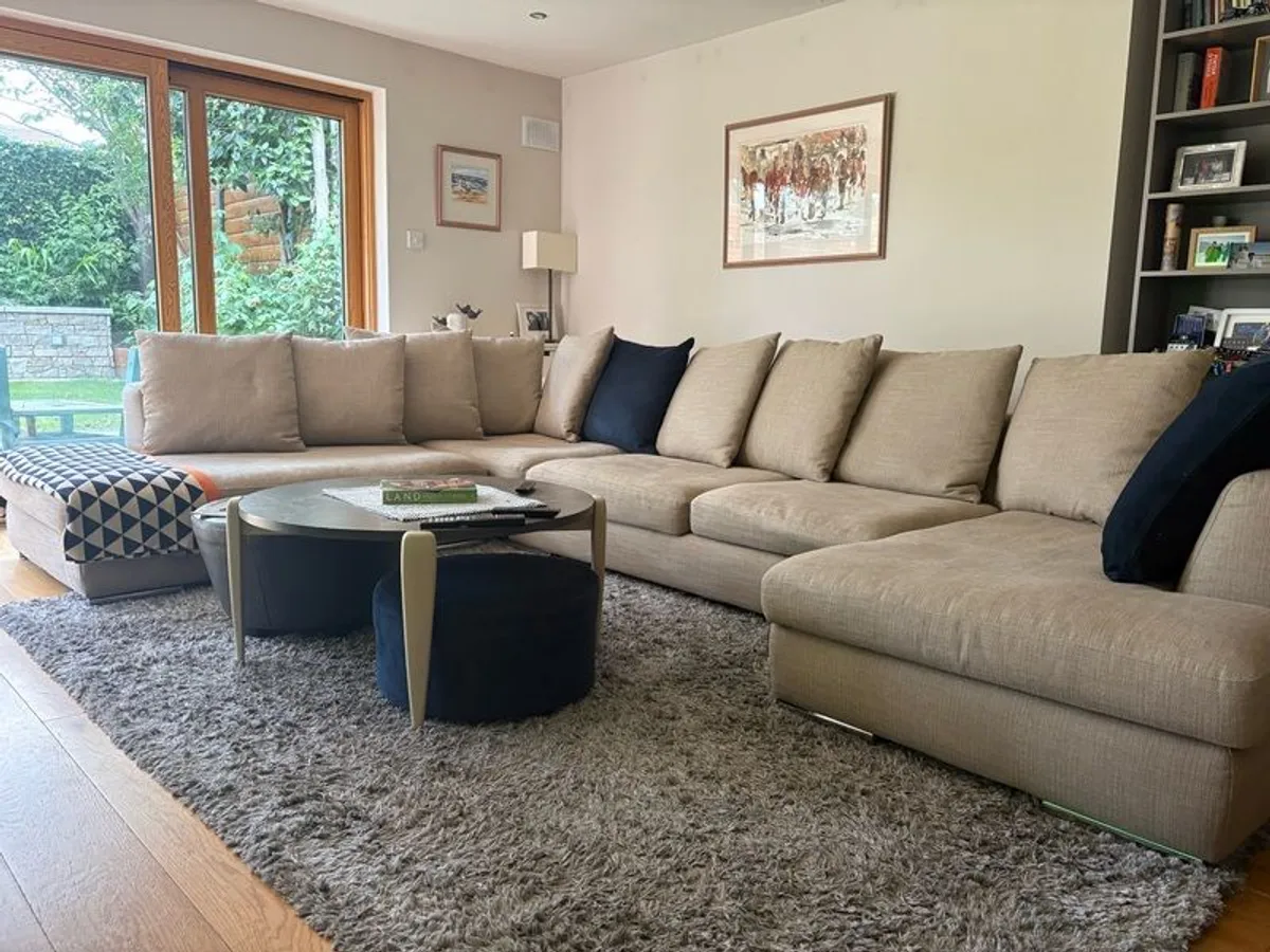sofa - Image 1