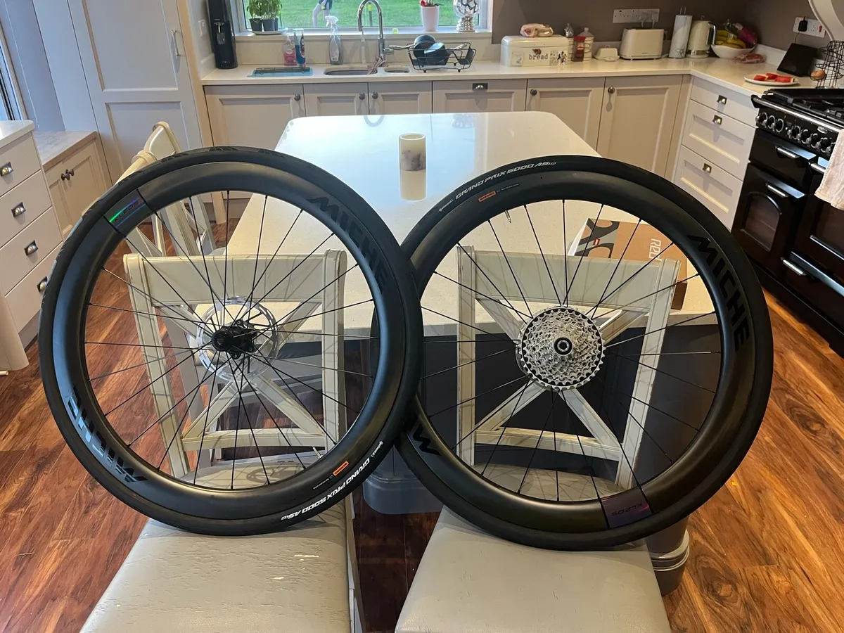 Carbon wheels Kleos 50 Brand new - Image 1