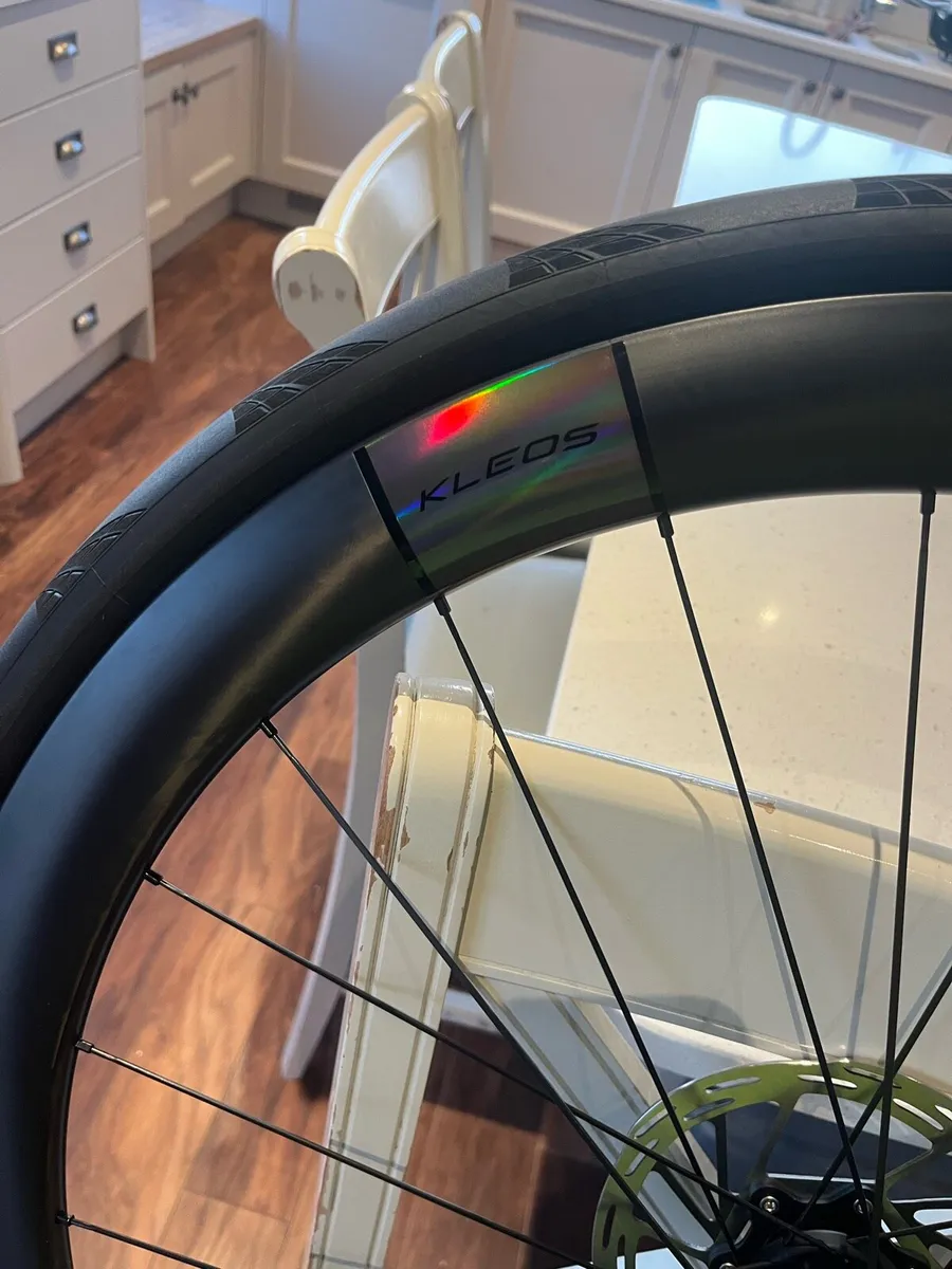 Carbon wheels Kleos 50 Brand new - Image 3