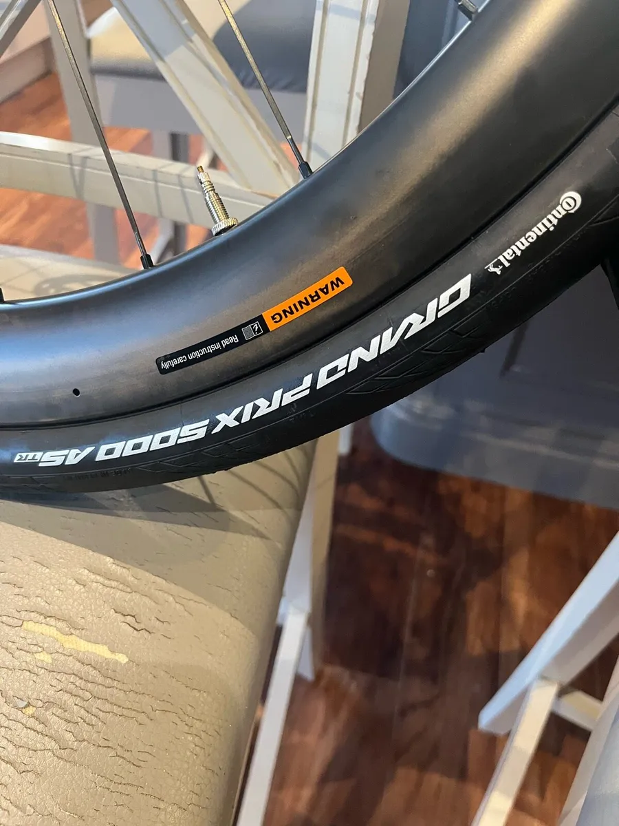 Carbon wheels Kleos 50 Brand new - Image 4