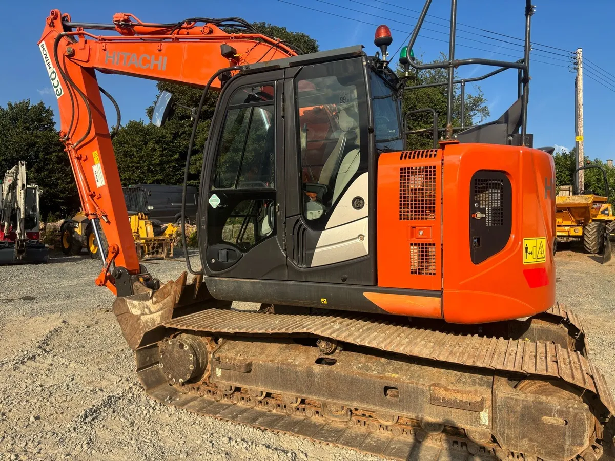 Hitachi ZX135US-6 - Image 1