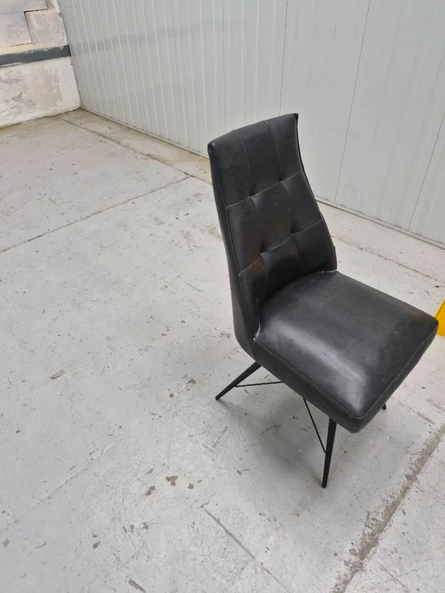 Dining table chairs x4 - Image 1