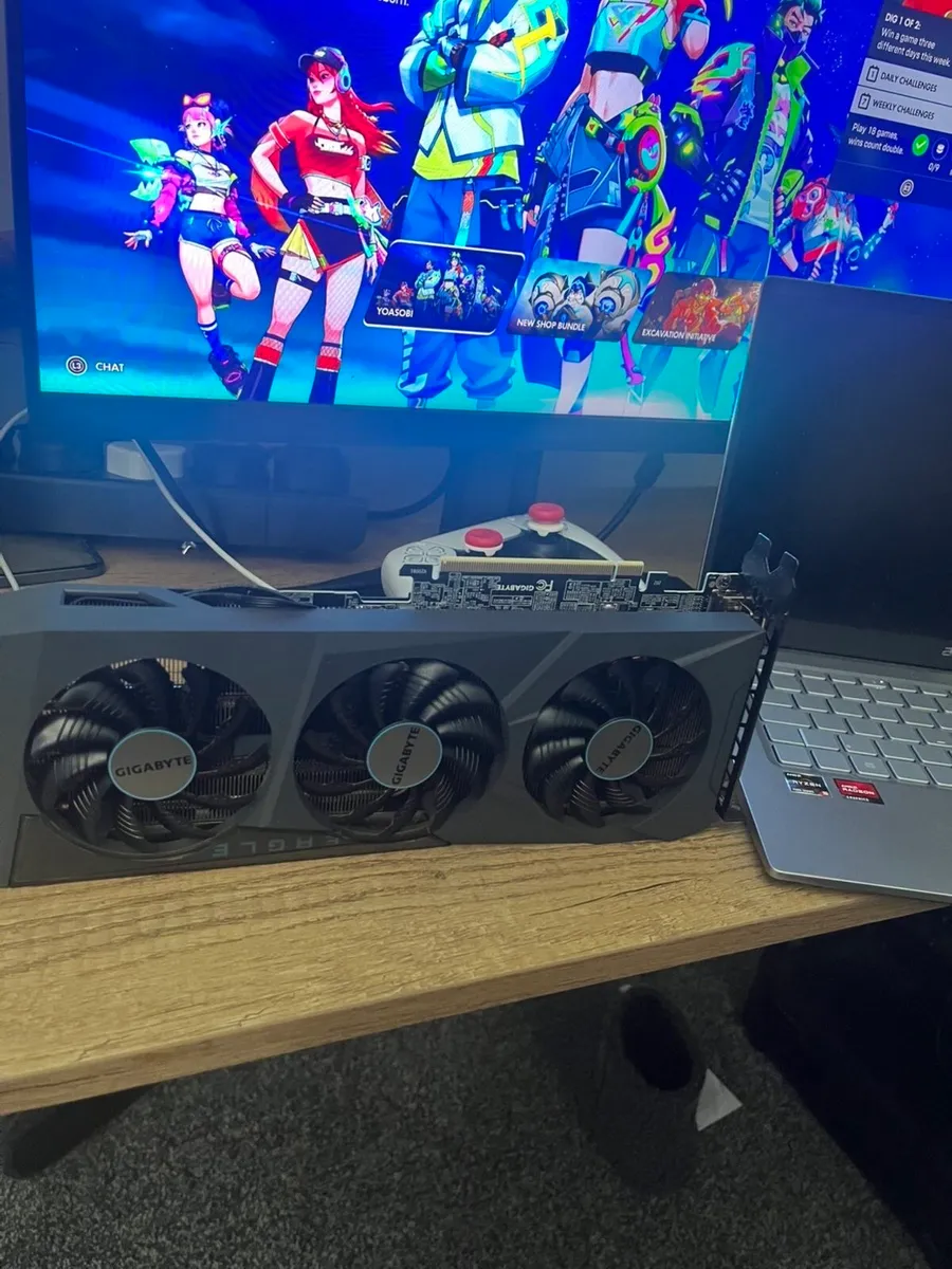 GRAPHICS CARD - Image 3