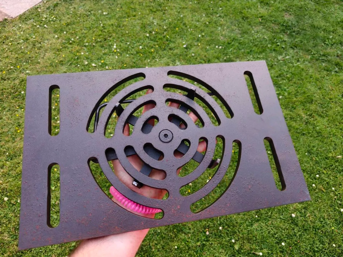 Cast iron fire grid - Image 2