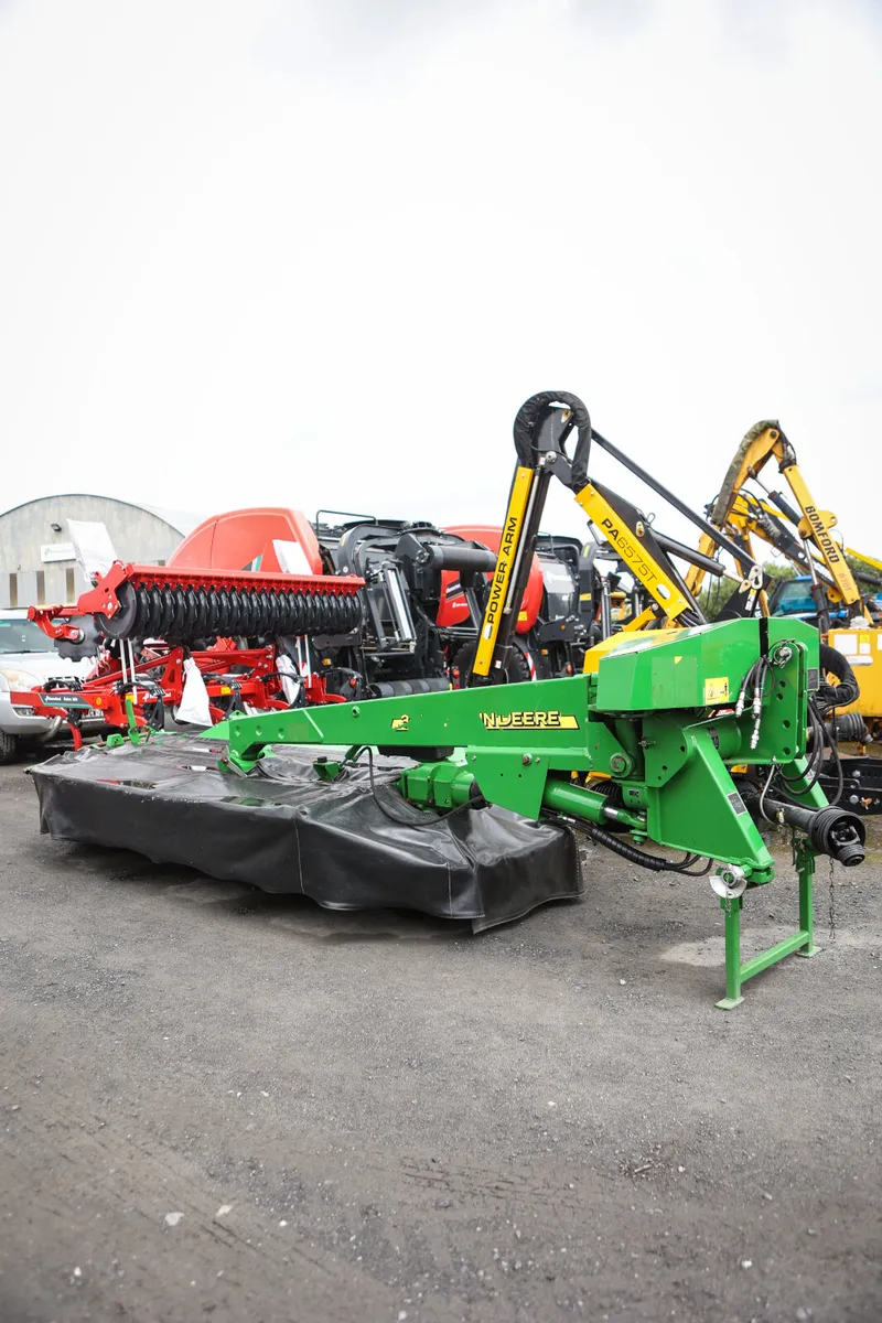 John Deere 331 Mounted Mower - Image 1