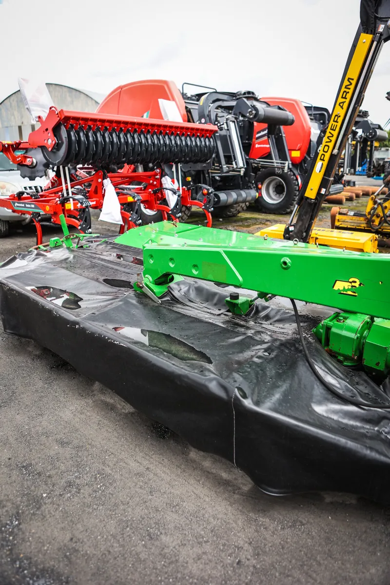 John Deere 331 Mounted Mower - Image 2