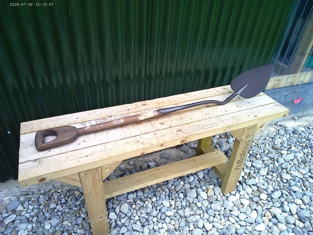 Spade - Image 1