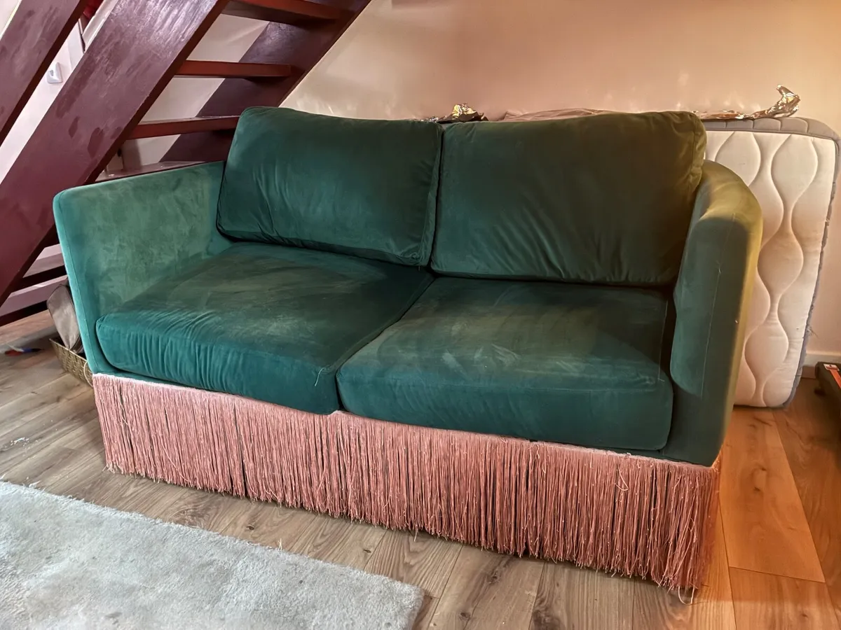 Green Velvet 2-Seater Sofa Bed with Pink Fringe - Image 2