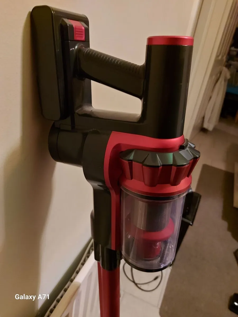 Silvercrest cordless Vacuum Cleaner, Excellent con - Image 2