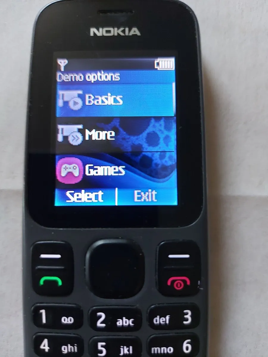 Nokia 100, Demo Model, in excellent condition - Image 2