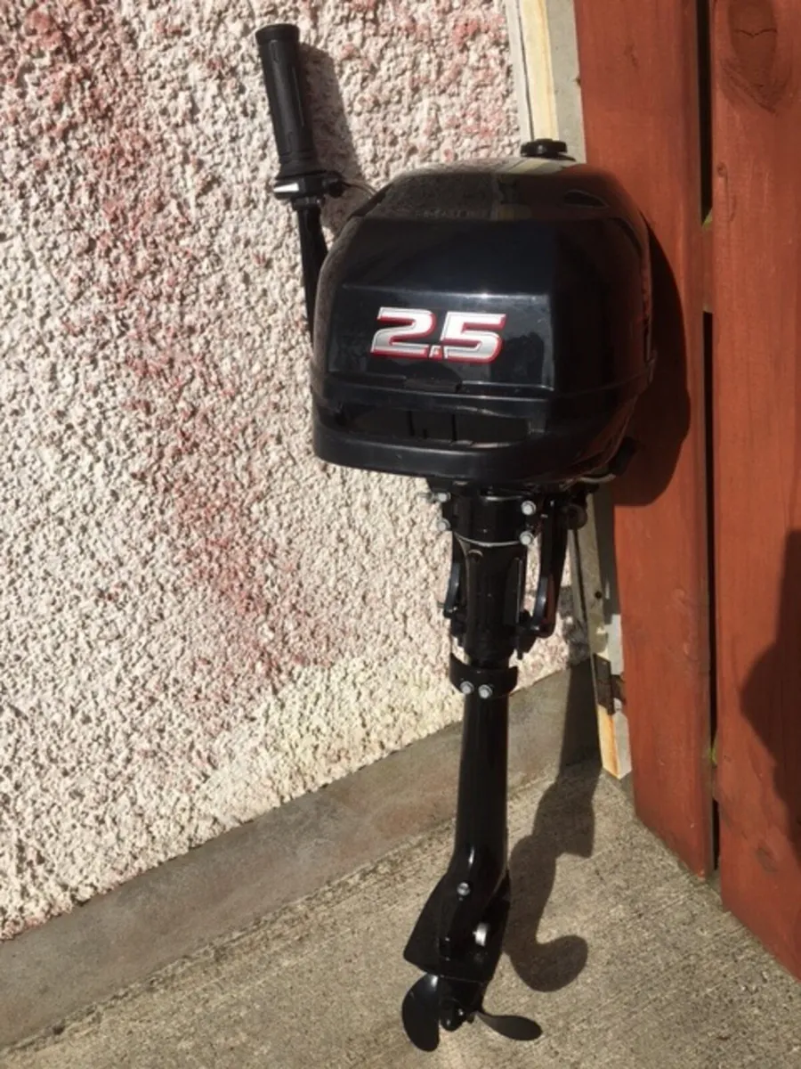 Suzuki DF  2.5 hp    Outboard motor like new - Image 4