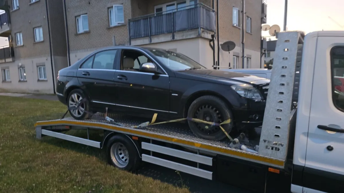 Mercedes c200 08 petrol for breaking - Image 1