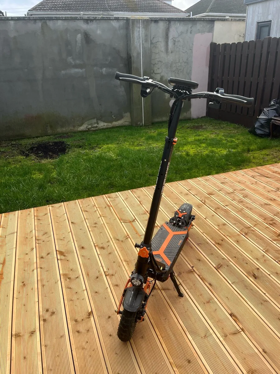 Electric scooter - Image 1