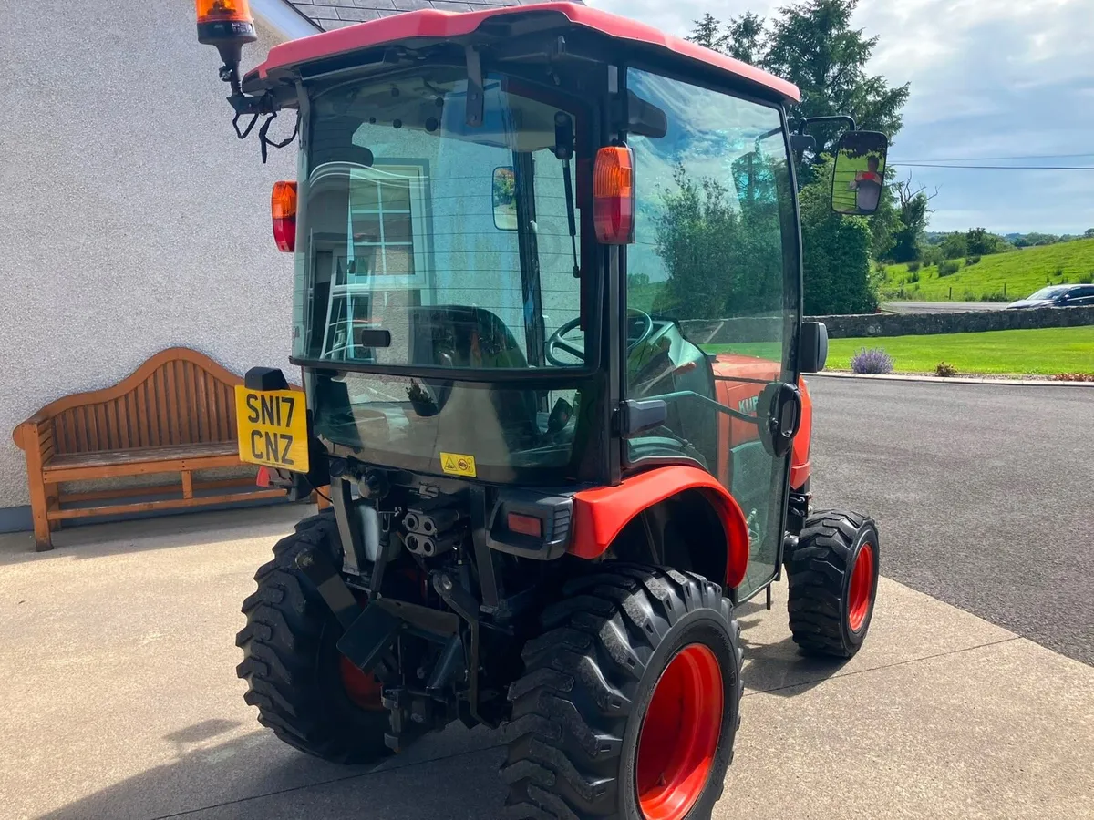 2017 Kubota 4WD Compact Tractor - Image 4