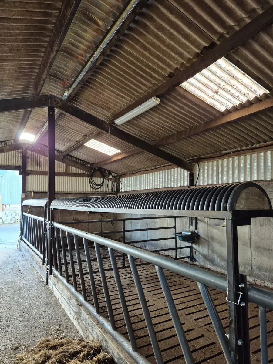 Swing down troughs - Image 3