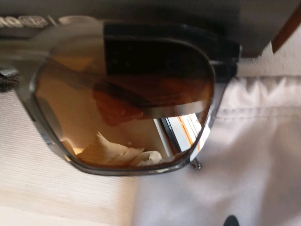 Oakley prizm bronze lenses Sunglasses - Image 2
