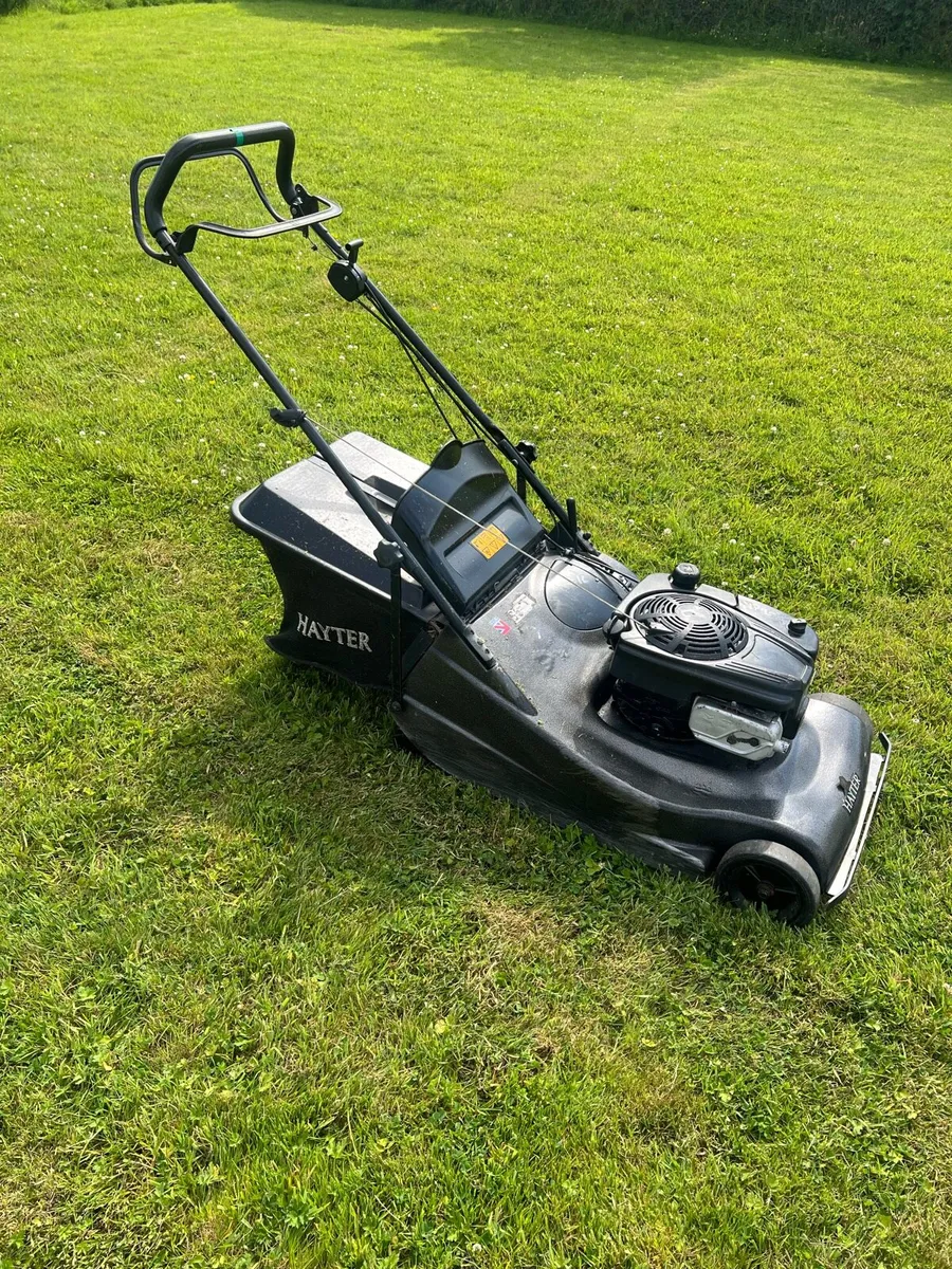 Lawnmower Hayter 56 pro 22 inch cut - Image 1