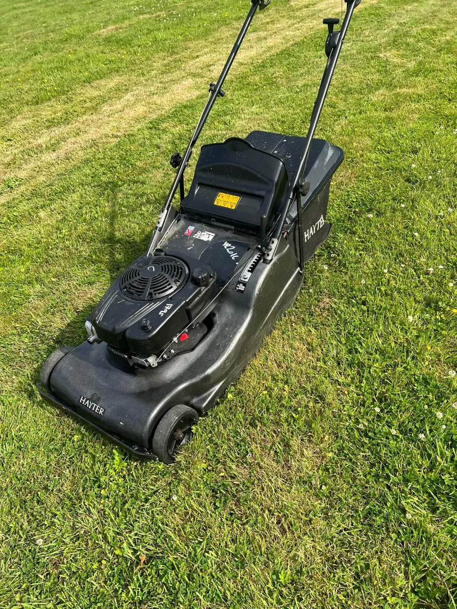 Lawnmower Hayter 56 pro 22 inch cut - Image 4