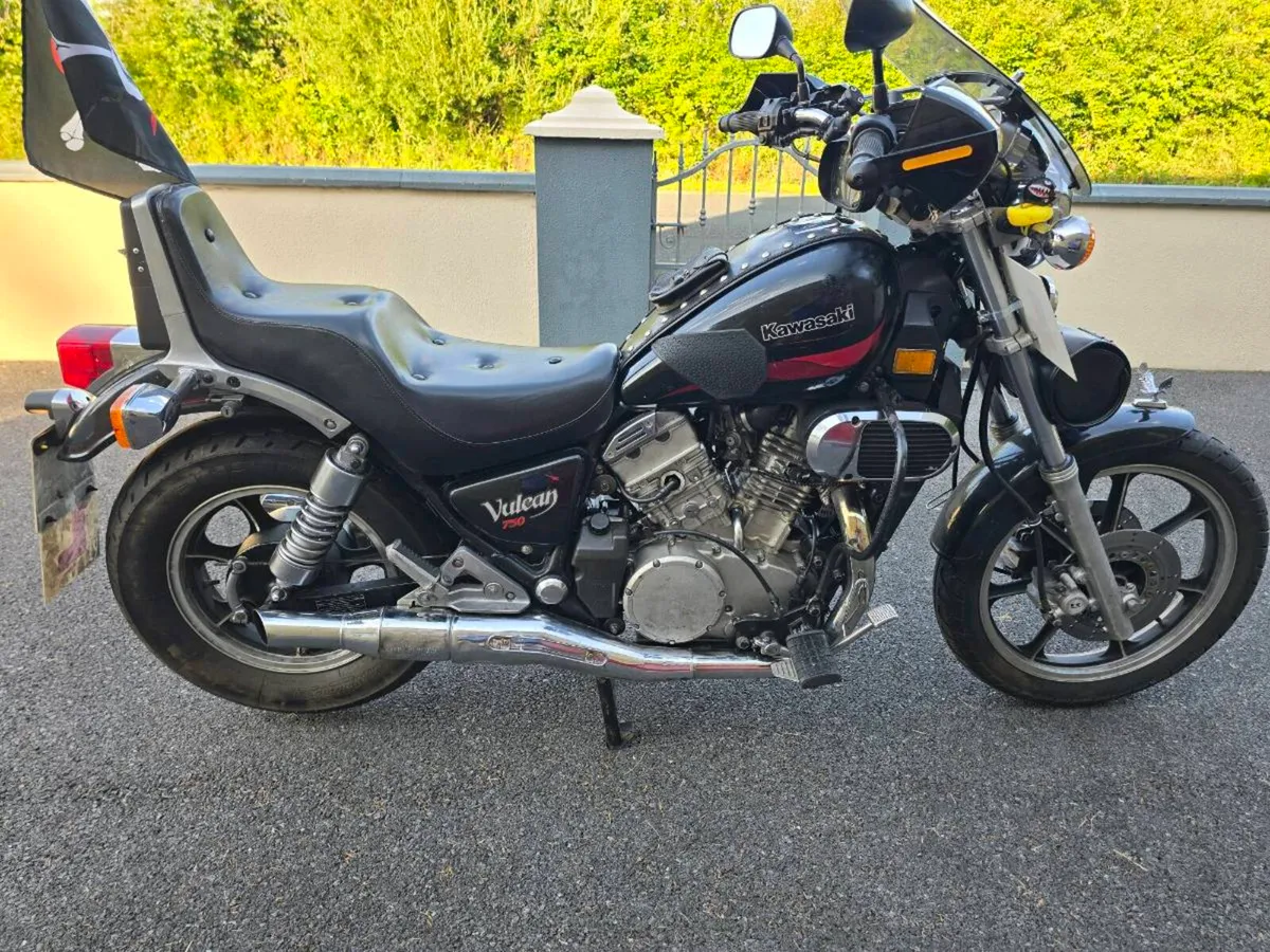1986 Kawasaki Vulcan 750 - Image 3