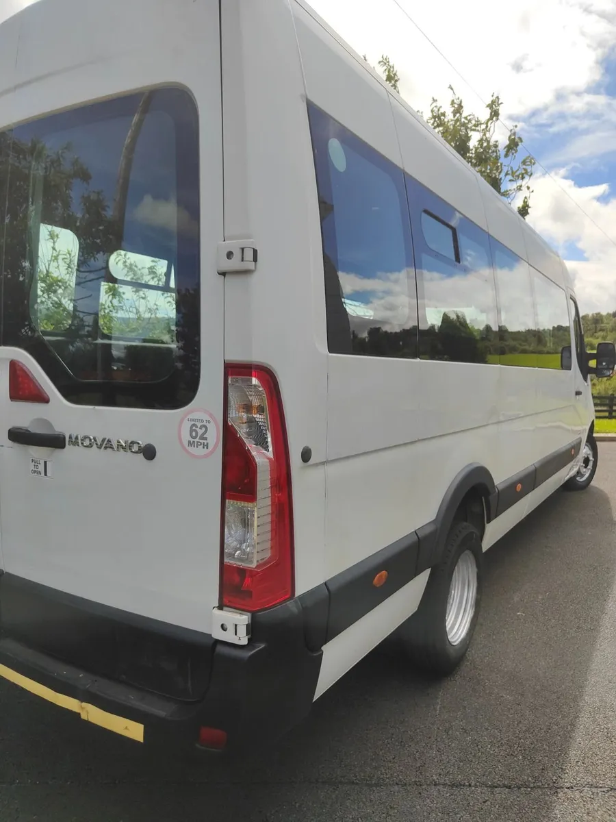 2010   17 seater bus twin wheel - Image 2