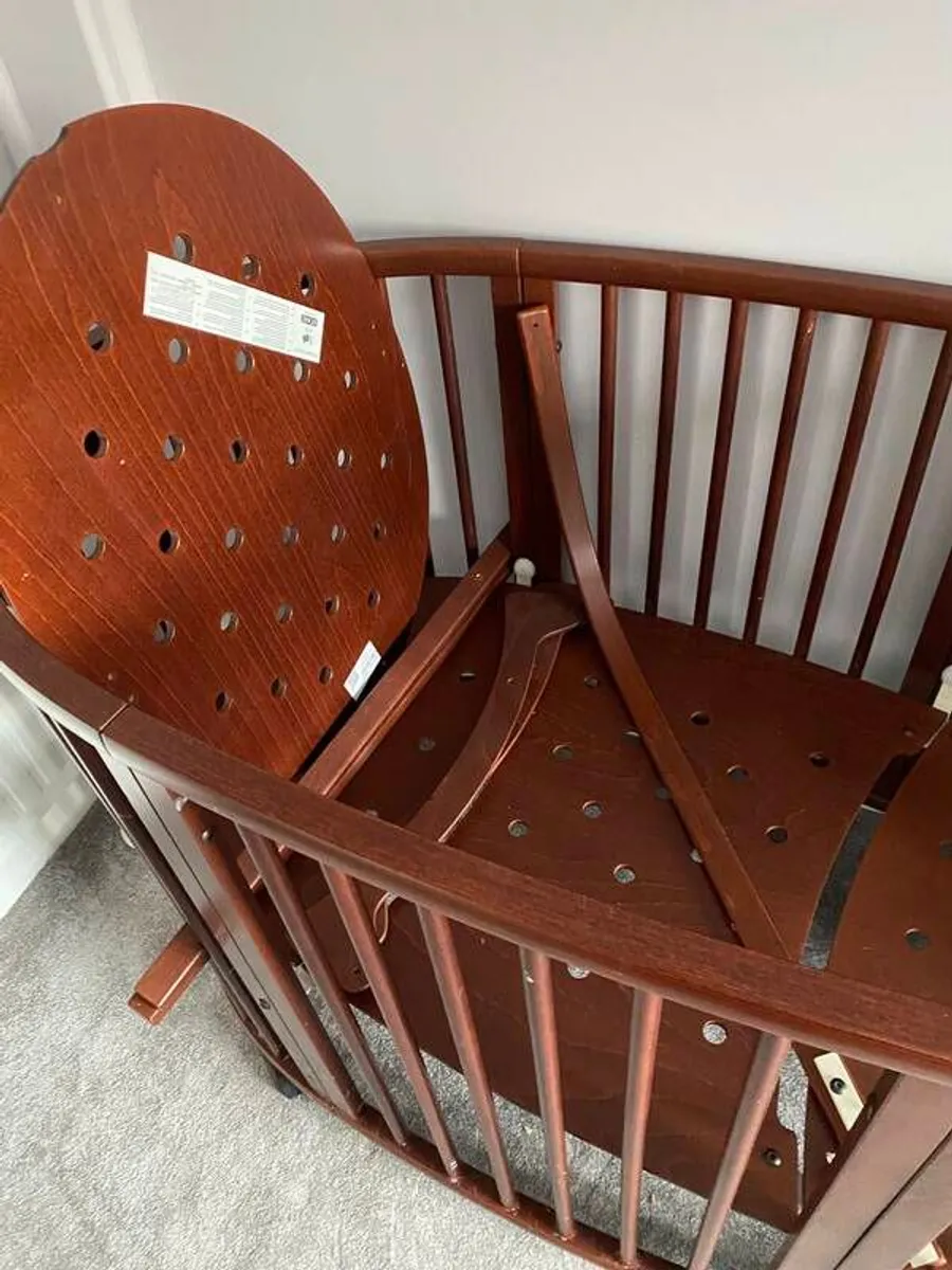 Baby cot - Image 3