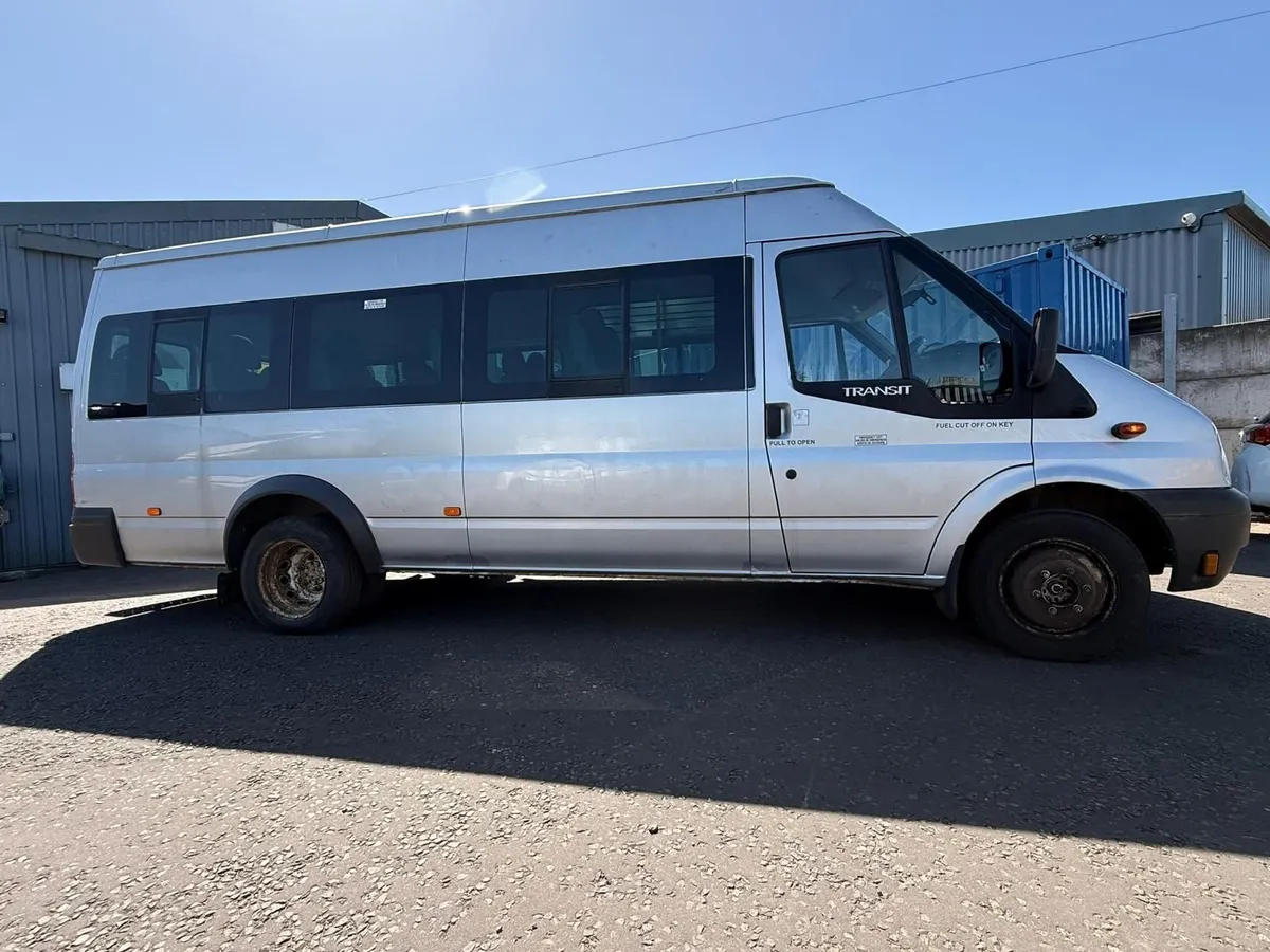 2013 Ford Transit - Image 2