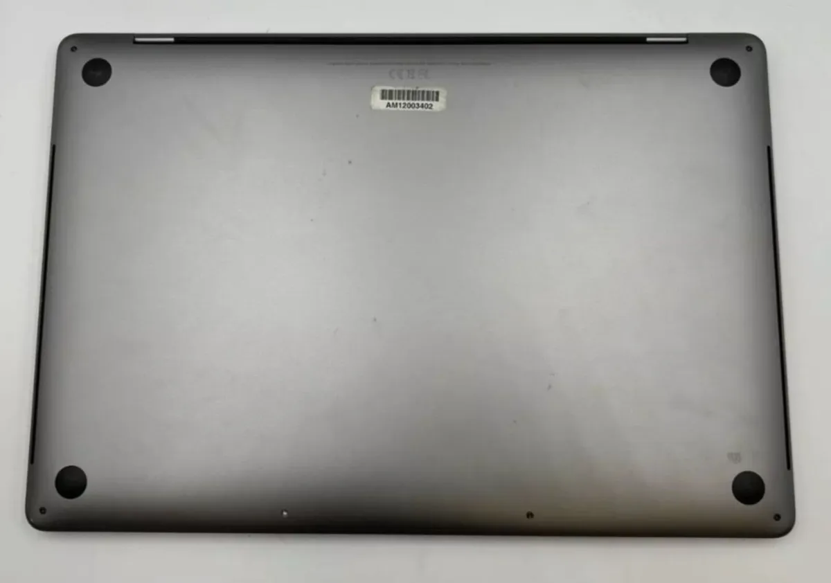 2019 Apple Macbook Pro (A2141) 16" Screen FOR PART - Image 2
